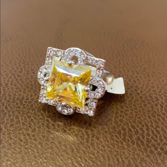 Park lane ring! - Picture 4 of 4